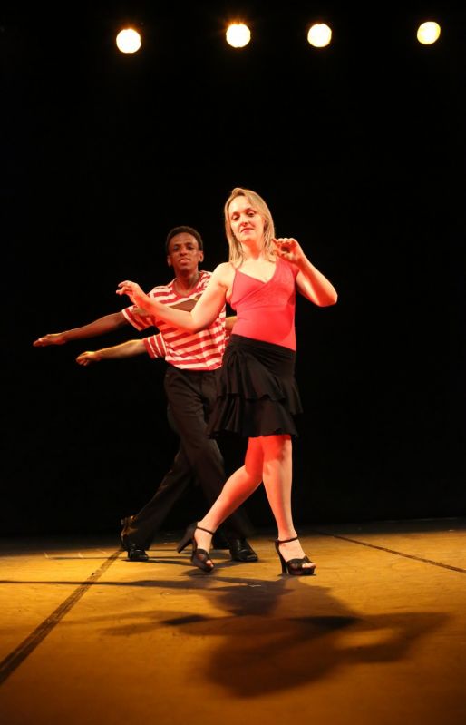 Aula de Dança de Salão Onde Fazer no Jardim Ubirajara - Aula de Dança de Salão