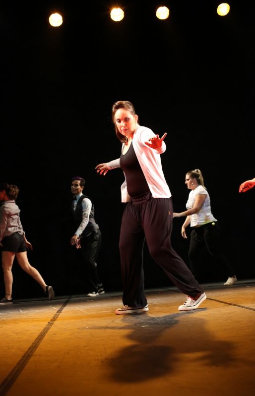 Aula de Dança Sertaneja Onde Achar no Jardim Laranjal - Aulas Dança de Salão