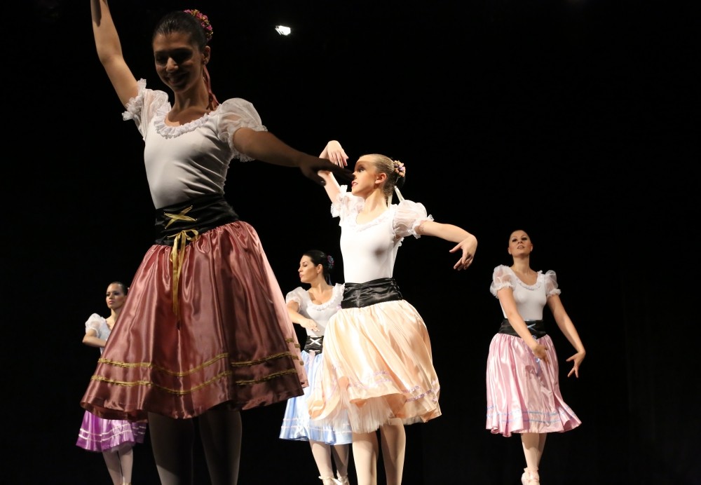 Aula de Danças Onde Encontrar na Vila Giordano - Aula Dança de Salão