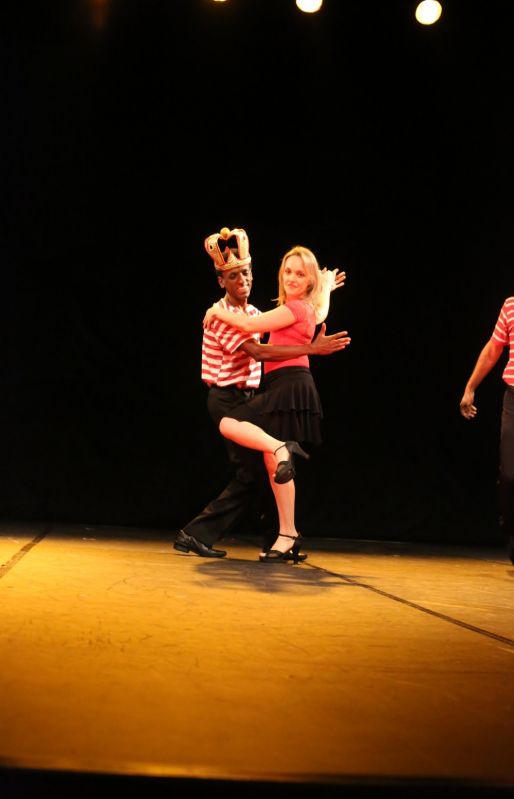 Escola de Dança na Vila Cruzeiro - Aulas de Danças de Salão