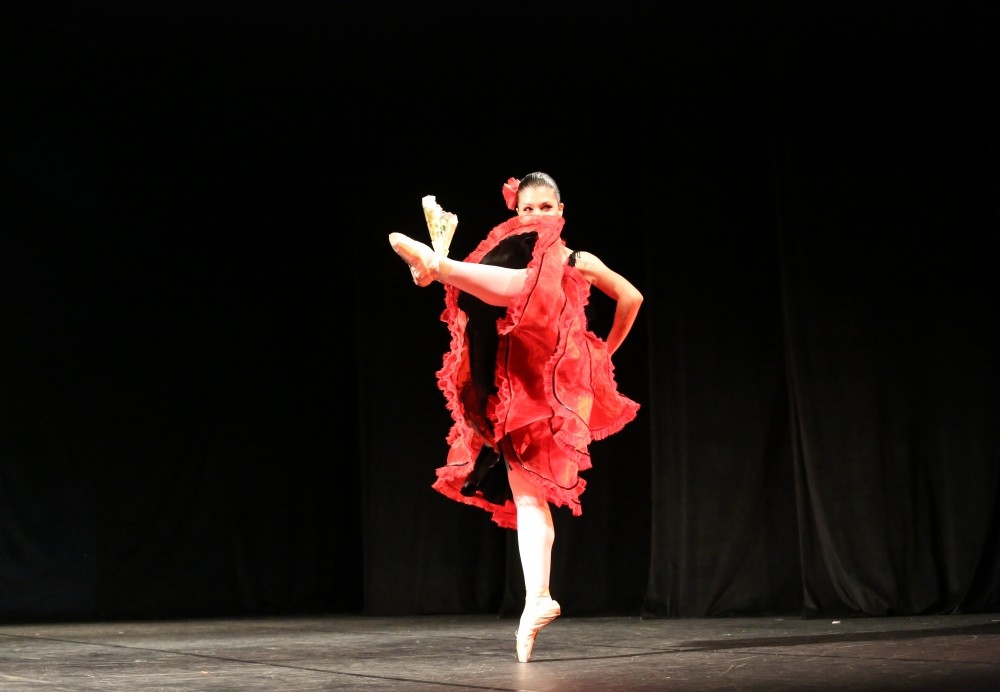 Preço de uma Aula Dança de Salão na Vila Carmosina - Aulas Dança de Salão