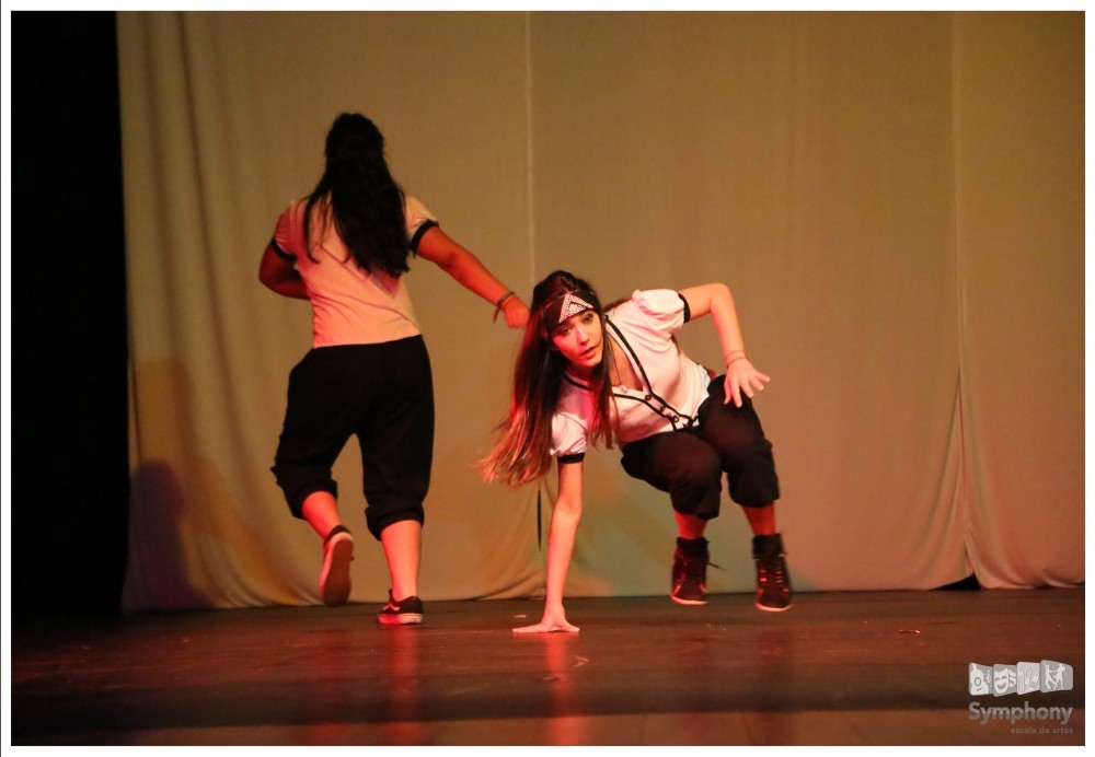 Preços de Aulas Dança de Salão na Vila Elba - Valor Aula de Dança