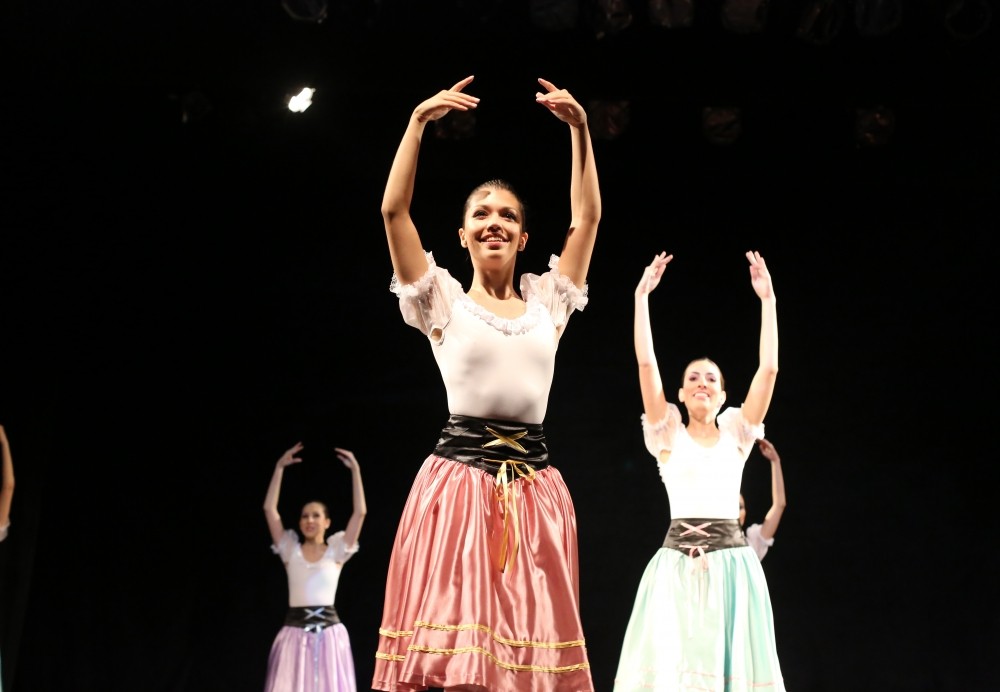 Qual o Valor de Aula de Danças na Vila Londrina - Aulas de Dança Jazz