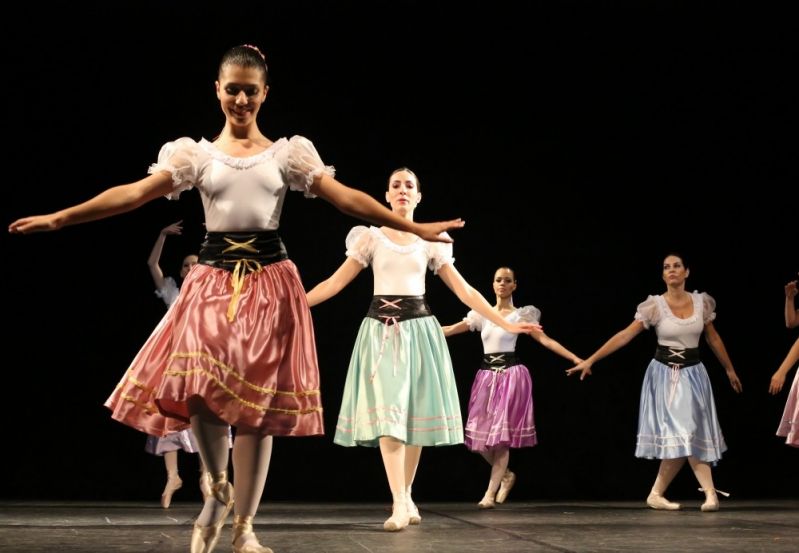 Qual Valor Aula de Danças na Vila Prudente - Aula de Dança na Zona Leste